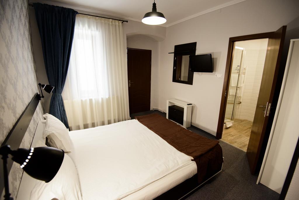 Residence Piata Sfatului Braşov Værelse billede